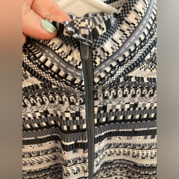 Nike Pro Dri-Fit 3/4 Zip Mock Neck Fair Isle Print Pullover w Thumbholes Sz S - Picture 6 of 6